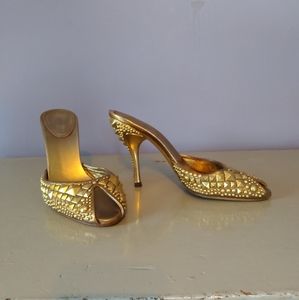 Golden Gucci Art Deco bejeweled high heels